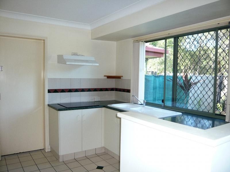 18 Batchworth Road, Molendinar QLD 4214