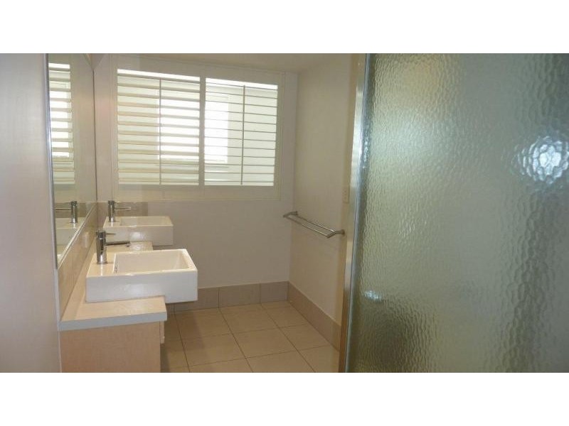 40/51 Grand Parade, Kawana Island QLD 4575