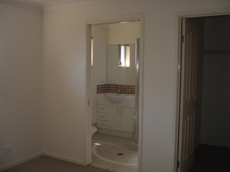 122 First Ave, Marsden QLD 4132