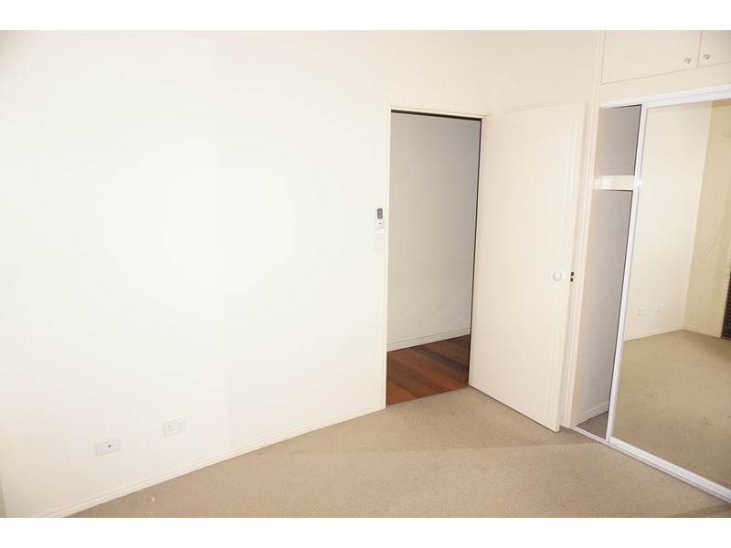 1/241 Arthur St, Teneriffe QLD 4005