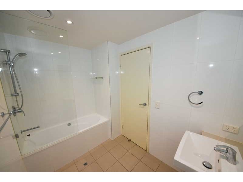 136/23 Robinson Place, Kelvin Grove QLD 4059