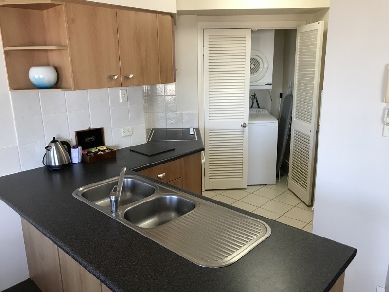 2054/2633 Gold Coast Highway, Broadbeach QLD 4218