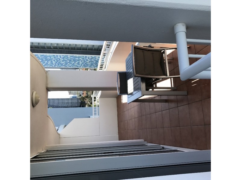 2054/2633 Gold Coast Highway, Broadbeach QLD 4218