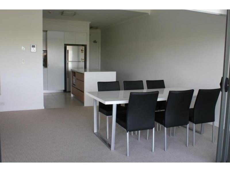 A2/9 Moores Crescent, Varsity Lakes QLD 4227