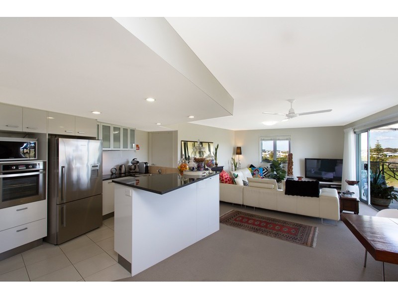 63/57 Grand Parade, Kawana Island QLD 4575