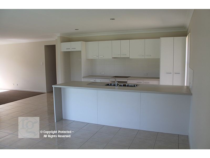 34 Banks Drive, Ormeau QLD 4208