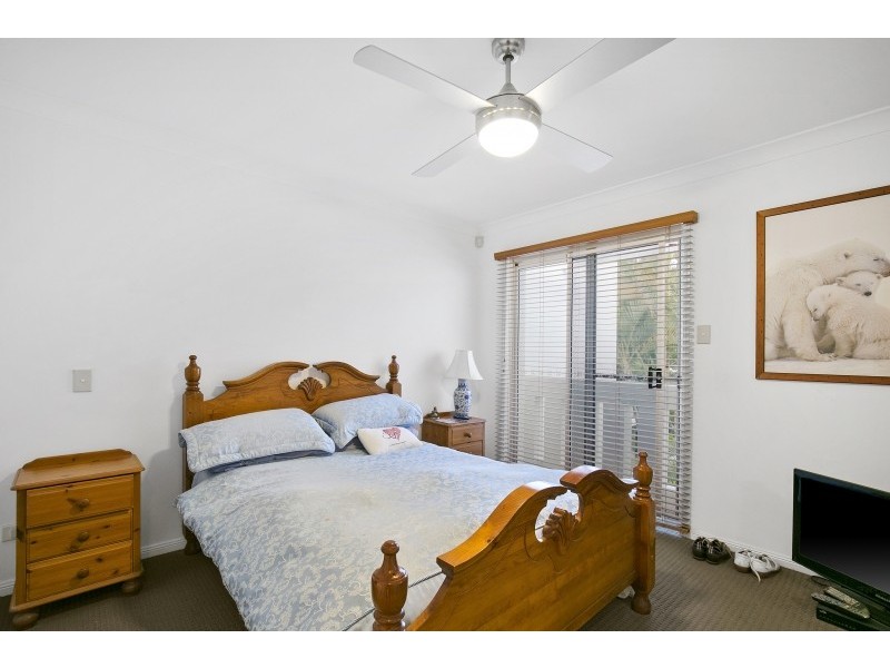 6/100 Cotlew St East, Southport QLD 4215
