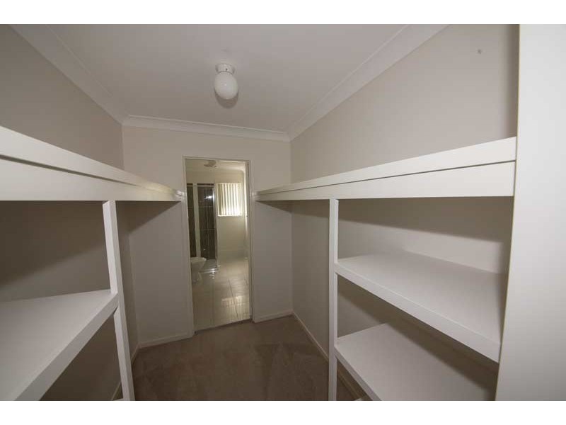 6 Clearwater Street, Bethania QLD 4205