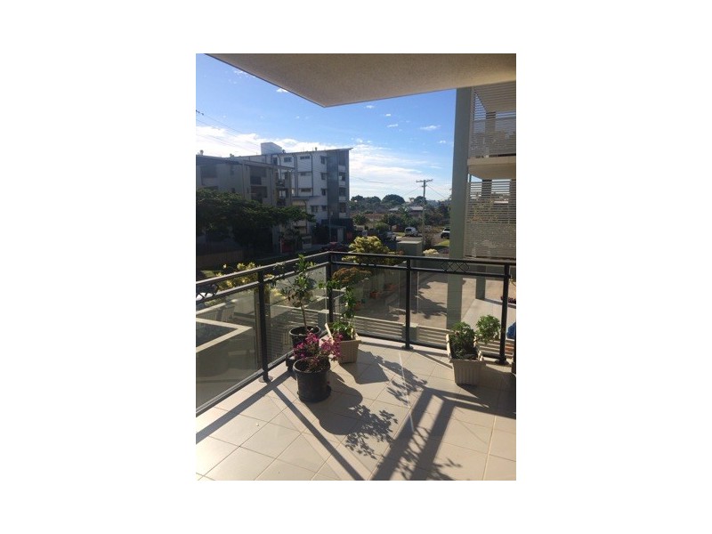 2/448 Oxley Avenue, Redcliffe QLD 4020