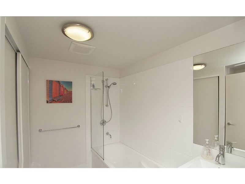318/23 Playfield Street, Chermside QLD 4032