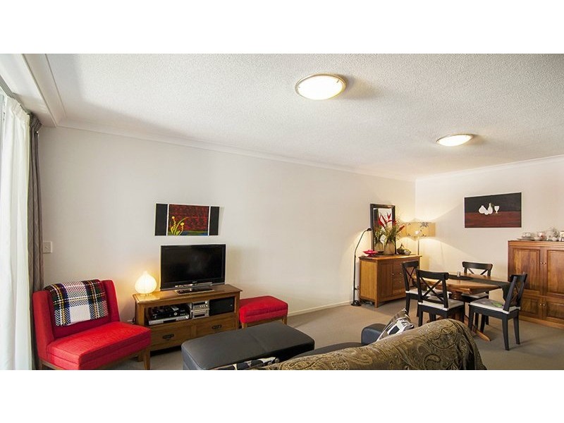 318/23 Playfield Street, Chermside QLD 4032