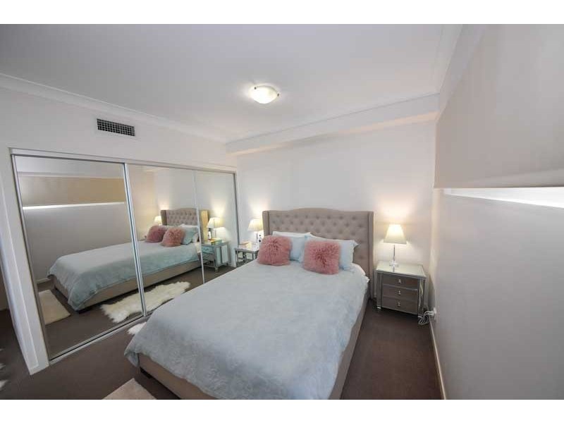 883/51 Playfield Street, Chermside QLD 4032