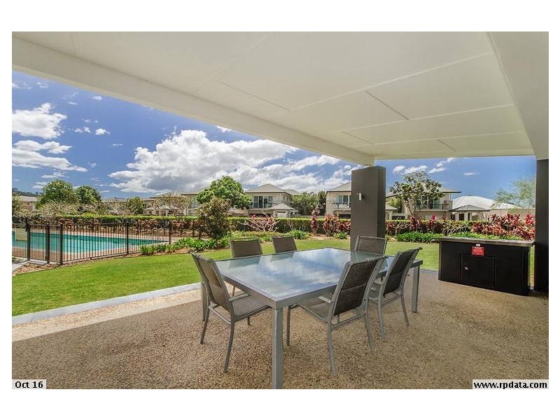 *//87 Peninsula Drive, Robina QLD 4226
