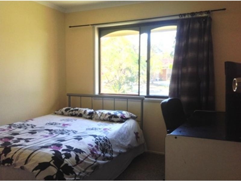 14 LENNOX COURT, Logan Central QLD 4114