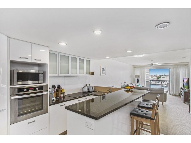 62/57 Grand Parade, Kawana Island QLD 4575