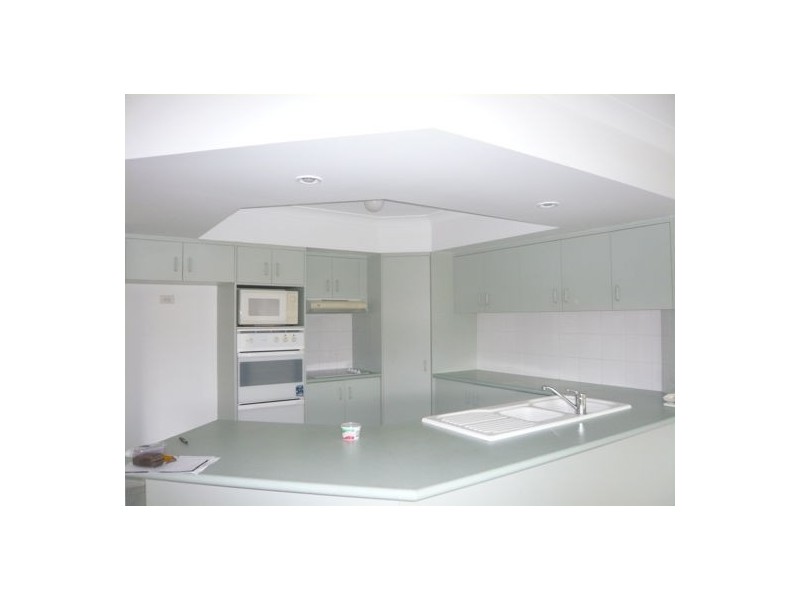 11/88 Cotlew Street East, Southport QLD 4215