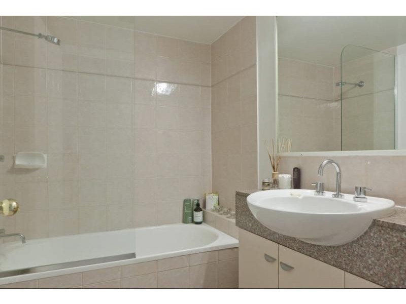 14/236 River Terrace, Kangaroo Point QLD 4169