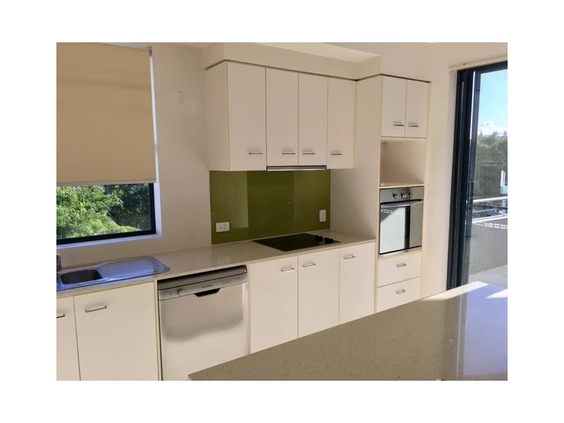 201 Varsity Parade, Varsity Lakes QLD 4227