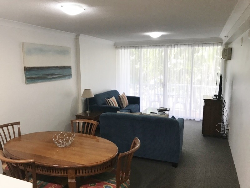 1015/2633 Gold Coast Highway, Broadbeach QLD 4218