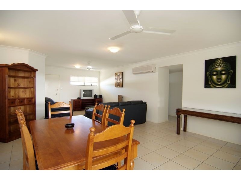 8/44 Pease street, Manoora QLD 4870