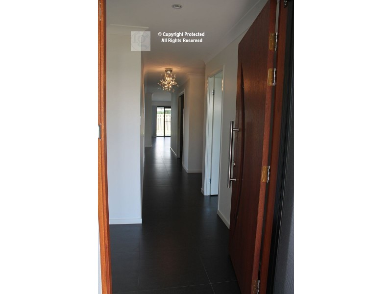 4 Gartside Avenue, Maudsland QLD 4210