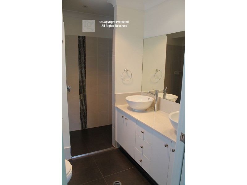 4 Gartside Avenue, Maudsland QLD 4210