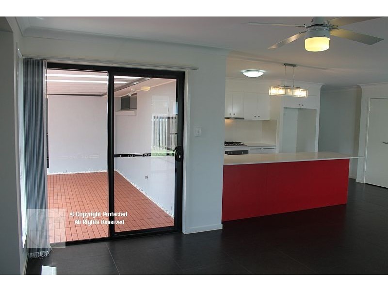 4 Gartside Avenue, Maudsland QLD 4210