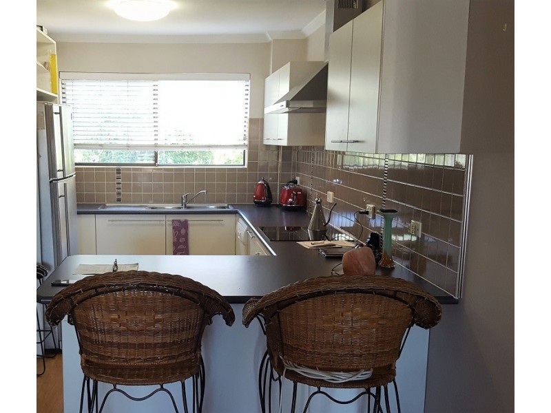 111 Markeri Street, Mermaid Waters QLD 4218