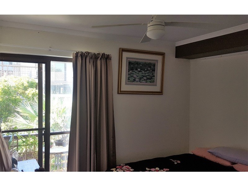 111 Markeri Street, Mermaid Waters QLD 4218