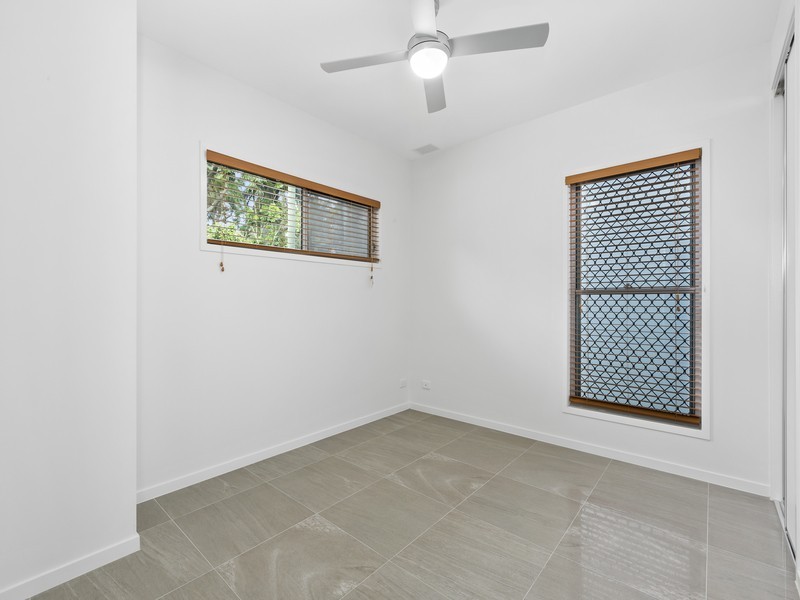 2/12 Juilia street, Highgate Hill QLD 4101