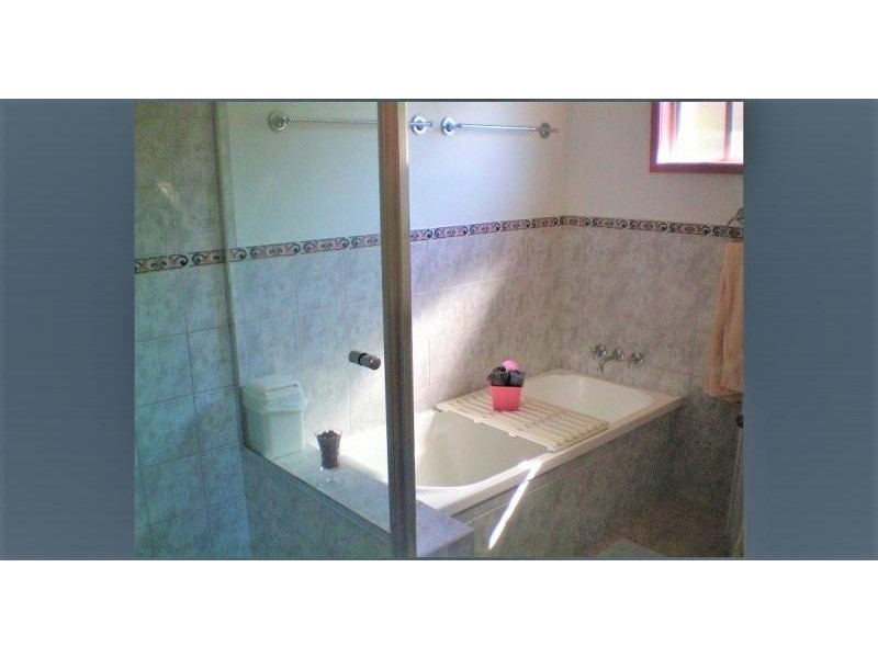 10 School Rd, Capalaba QLD 4157