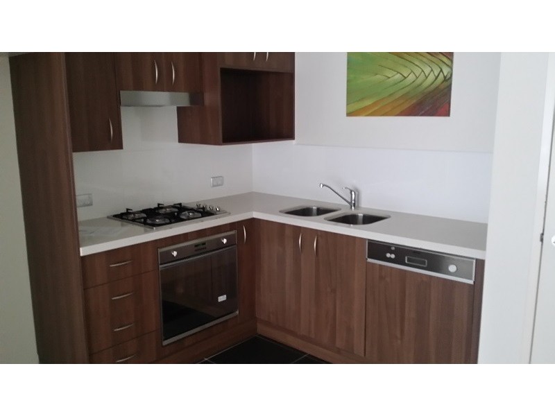 515A/1 Como Crescent, Southport QLD 4215