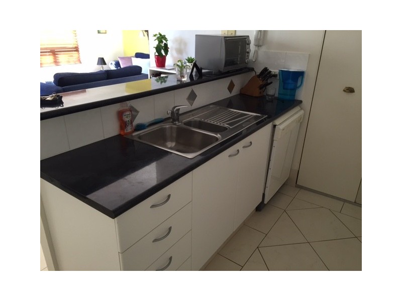 32 Surf Parade, Broadbeach QLD 4218