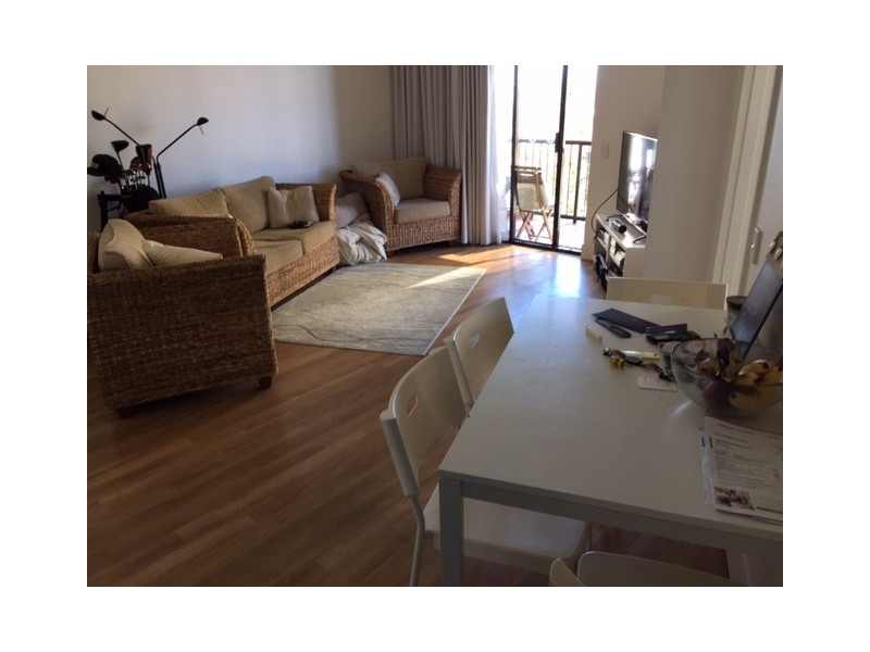 32 Surf Parade, Broadbeach QLD 4218