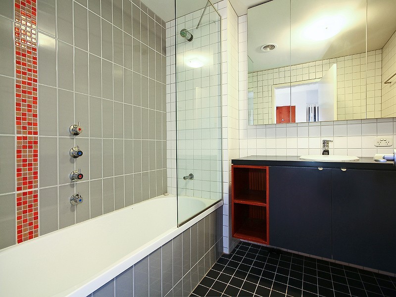 @/18 Ferry Lane, Bulimba QLD 4171