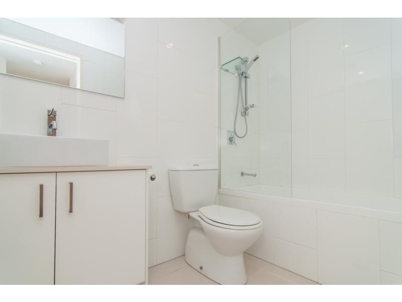 201/20 Playfield Street, Chermside QLD 4032