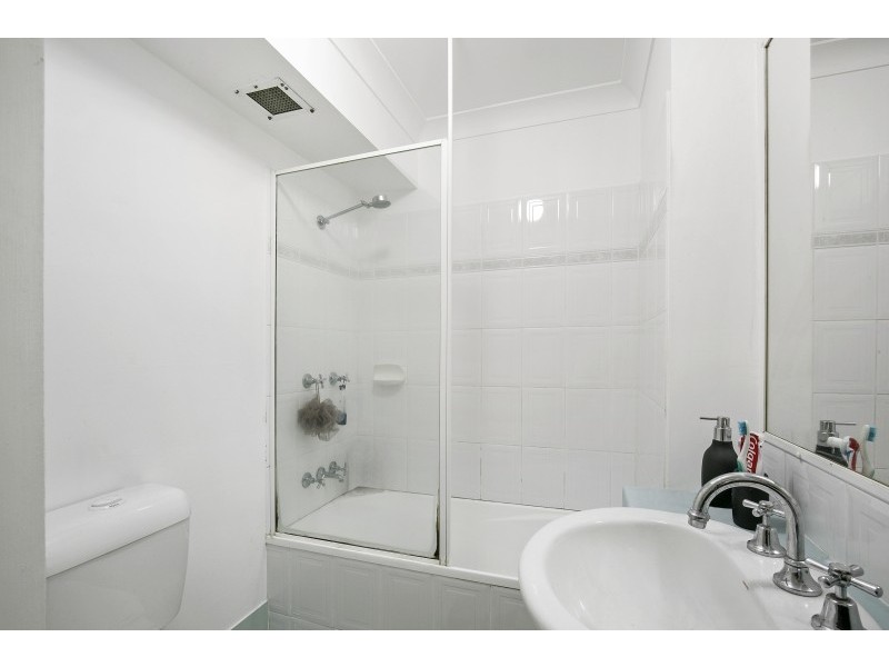 112 Musgrave Street, Coolangatta QLD 4225