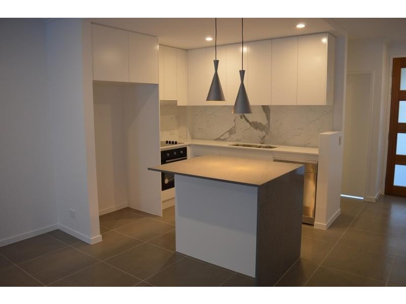 51 Manhattan Avenue, Robina QLD 4226