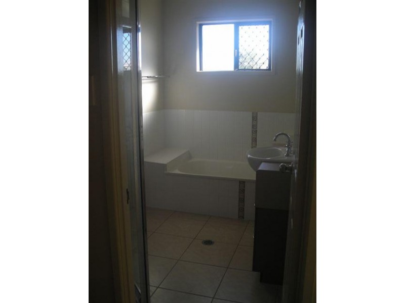 73 Lemongrass Lane, Kirwan QLD 4817