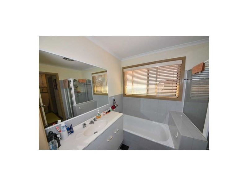 2/72 Tooombul Tce, Nundah QLD 4012