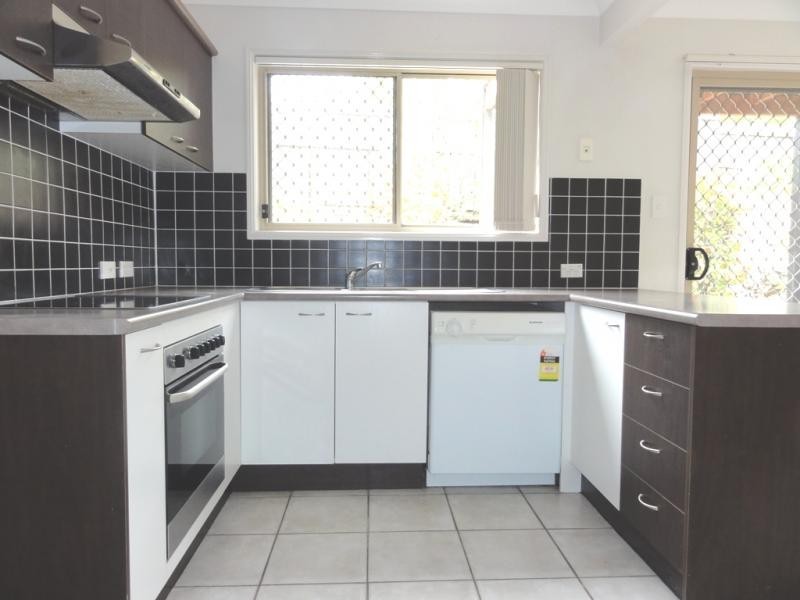 31 Archipelago Street, Pacific Pines QLD 4211