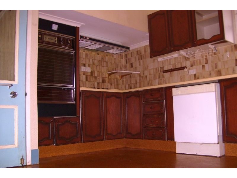 12 New Chum Rd, Dinmore QLD 4303