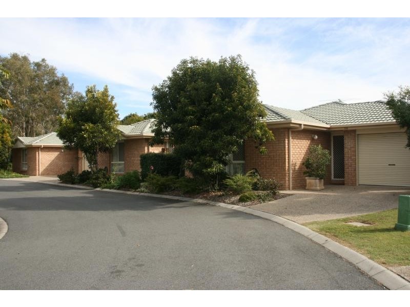 32/27 Camille Crescent, Wynnum QLD 4178