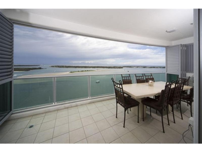 300 Marine Parade, Labrador QLD 4215