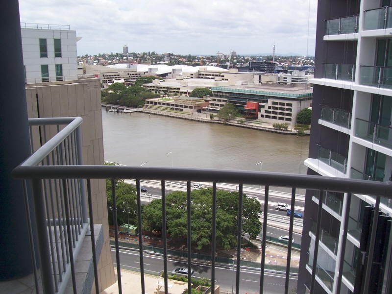 8th/30 Tank Street, Brisbane QLD 4000