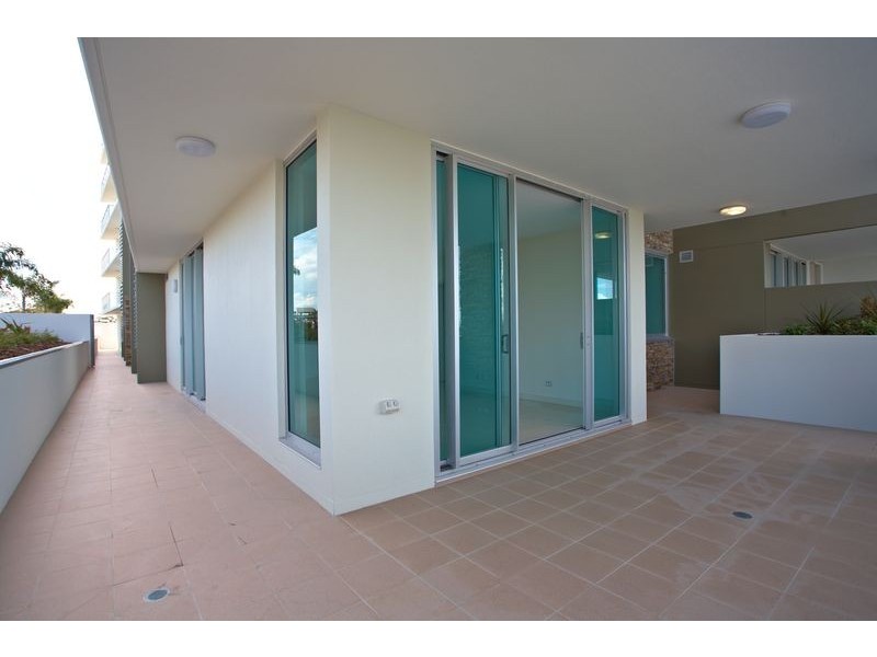 1/1Angus Cnr Angus & Hornibrook Esplanade, Clontarf QLD 4019