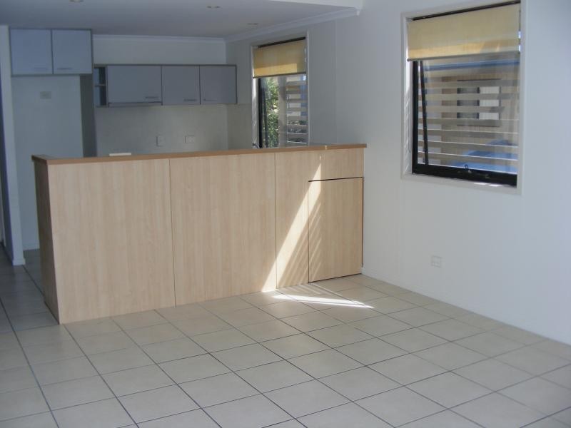 9/82-86 Mein Street, Scarborough QLD 4020