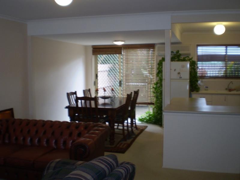 7 Oricon Court, Springwood QLD 4127
