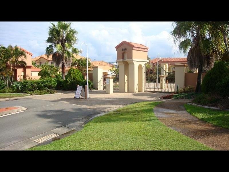 480 Christine Avenue, Robina QLD 4226