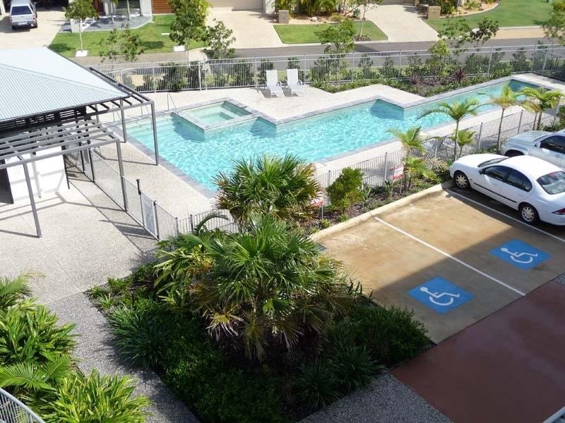 10 Grand Parade, Kawana Island QLD 4575